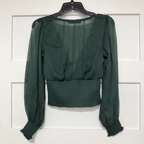 Abercrombie & Fitch Green Long Sleeve Smocked Waist Top Size XS 36158 - Picture 4 of 11